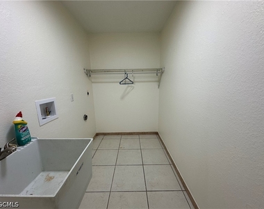 1902 Se 14th Street - Photo Thumbnail 13