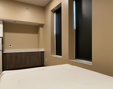 83 Hanover - Photo Thumbnail 13