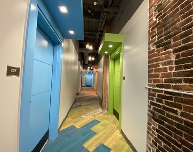 83 Hanover - Photo Thumbnail 56