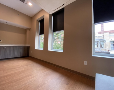 83 Hanover - Photo Thumbnail 17