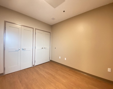 83 Hanover - Photo Thumbnail 38