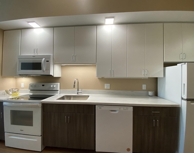 83 Hanover - Photo Thumbnail 17