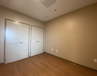 83 Hanover - Photo Thumbnail 37