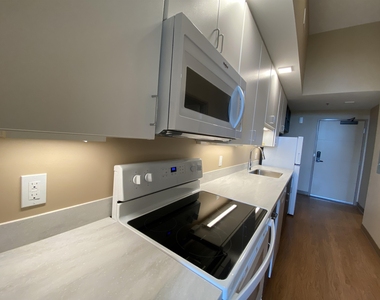 83 Hanover - Photo Thumbnail 19