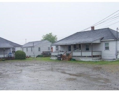 8 Jones - Photo Thumbnail 1