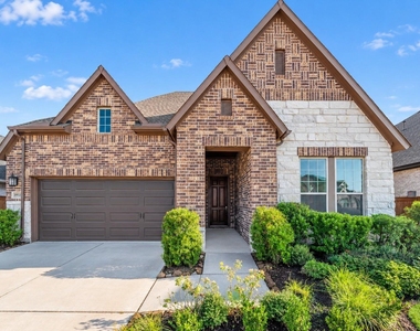 19914 Valentina Pointe Drive - Photo Thumbnail 1