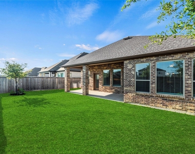19914 Valentina Pointe Drive - Photo Thumbnail 7
