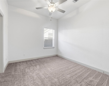 19914 Valentina Pointe Drive - Photo Thumbnail 20
