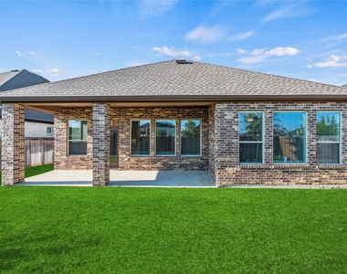 19914 Valentina Pointe Drive - Photo Thumbnail 6