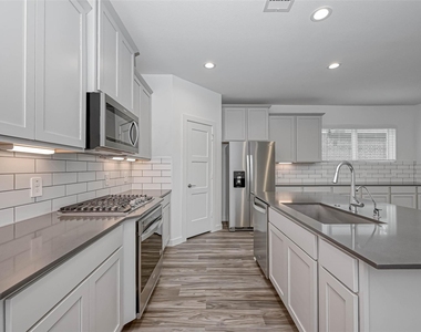 14315 Yellow Hawthorn Court - Photo Thumbnail 12