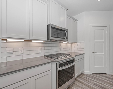 14315 Yellow Hawthorn Court - Photo Thumbnail 13