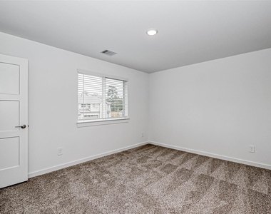 14315 Yellow Hawthorn Court - Photo Thumbnail 37