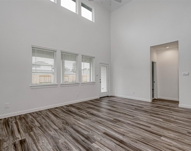 14315 Yellow Hawthorn Court - Photo Thumbnail 7