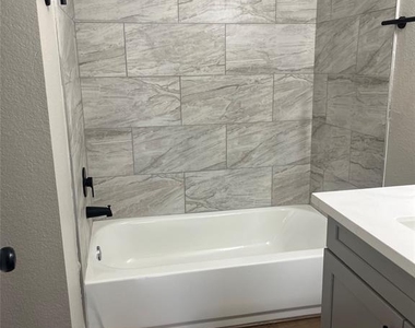 3434 Easy Street - Photo Thumbnail 8