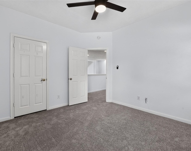 3 W Archwyck Circle - Photo Thumbnail 20