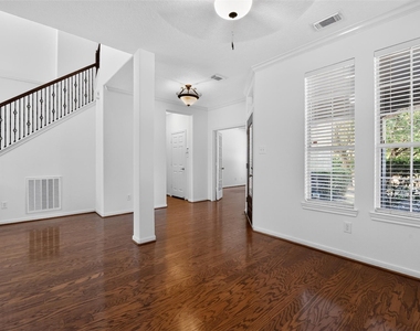 3 W Archwyck Circle - Photo Thumbnail 5