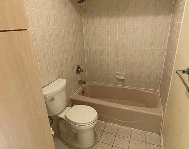 460 Liberty - Photo Thumbnail 12