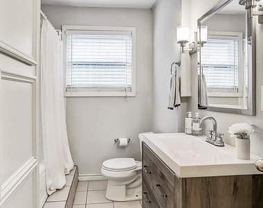 9402 Bevlyn Drive - Photo Thumbnail 9