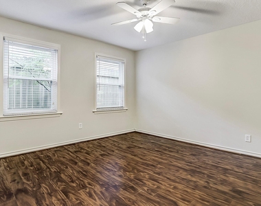 9402 Bevlyn Drive - Photo Thumbnail 10