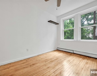 363 Mount Prospect - Photo Thumbnail 6