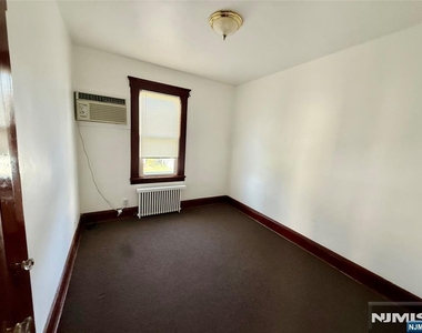 159 Market - Photo Thumbnail 10