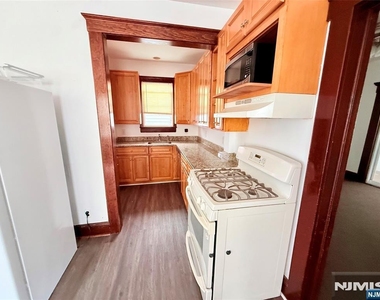 159 Market - Photo Thumbnail 7