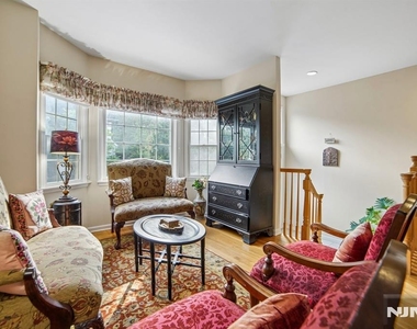 116 Stonegate - Photo Thumbnail 3