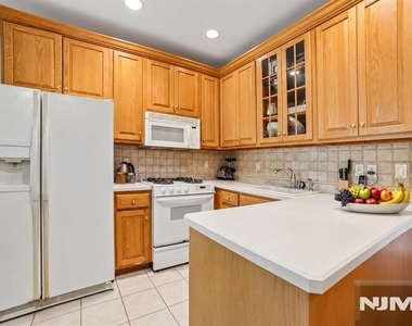 116 Stonegate - Photo Thumbnail 8