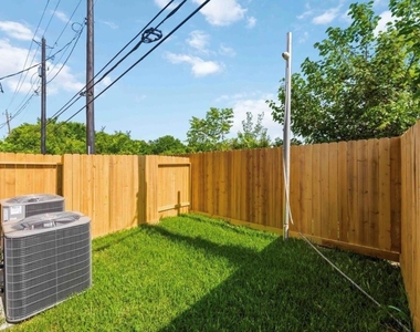 4031 Cork Drive - Photo Thumbnail 11