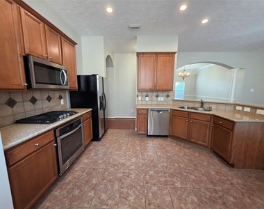 5221 Cottonwood Creek Lane - Photo Thumbnail 7