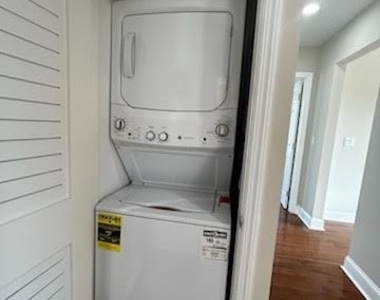 195 Closter Dock - Photo Thumbnail 9