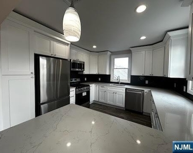 195 Closter Dock - Photo Thumbnail 1