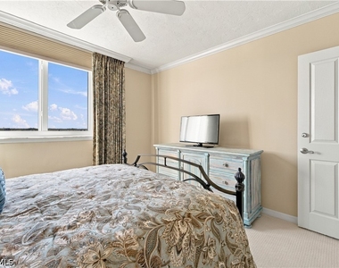 7515 Pelican Bay Boulevard - Photo Thumbnail 25