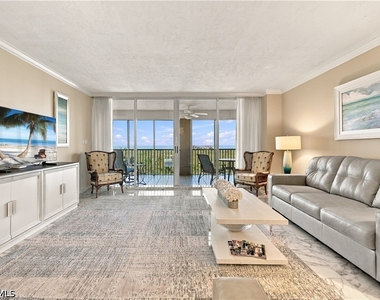 7515 Pelican Bay Boulevard - Photo Thumbnail 4