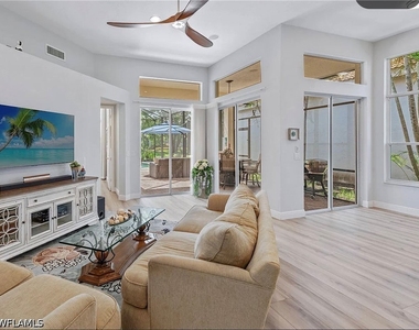 8556 Pepper Tree Way - Photo Thumbnail 7