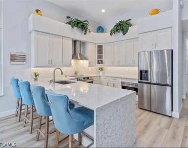 8556 Pepper Tree Way - Photo Thumbnail 1