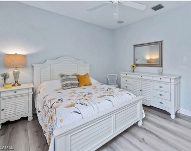 8556 Pepper Tree Way - Photo Thumbnail 19