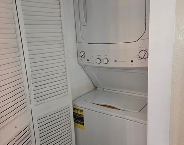 22161 Tallwood Court - Photo Thumbnail 16