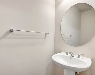 12965 Pembroke Drive - Photo Thumbnail 6