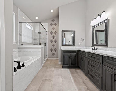 1429 W 21st Street - Photo Thumbnail 16
