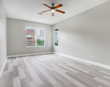 300 St Joseph Parkway - Photo Thumbnail 10