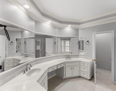 5611 Garden Point Drive - Photo Thumbnail 29
