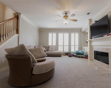 20 Stalynn Lane - Photo Thumbnail 16