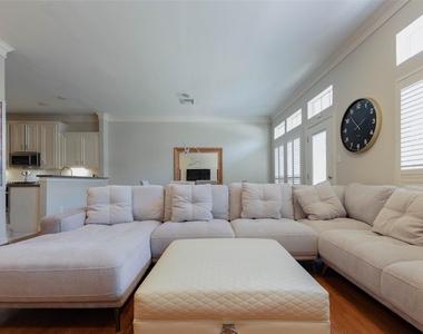 20 Stalynn Lane - Photo Thumbnail 4