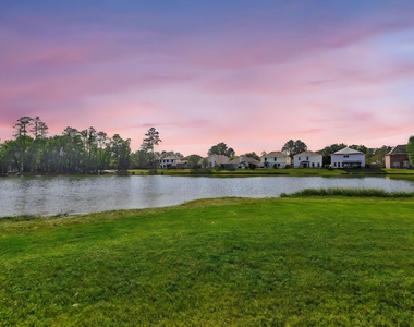 639 Trail Springs Court - Photo Thumbnail 41