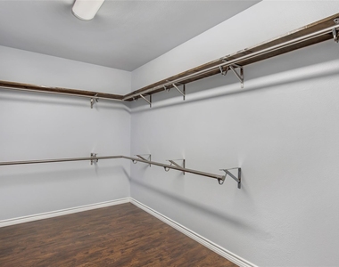 639 Trail Springs Court - Photo Thumbnail 25