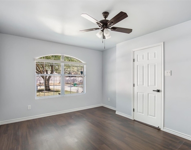 639 Trail Springs Court - Photo Thumbnail 5