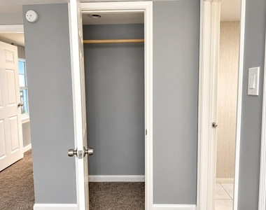 400 W Texas Ave - Photo Thumbnail 4