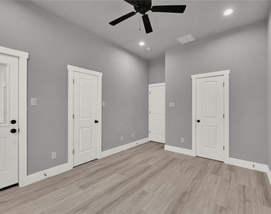 7415 Hezekiah Ln - Photo Thumbnail 13