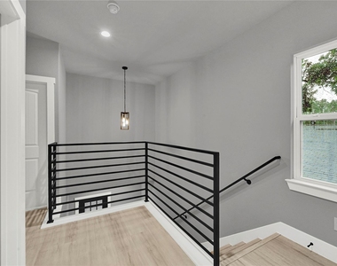 7415 Hezekiah Ln - Photo Thumbnail 18